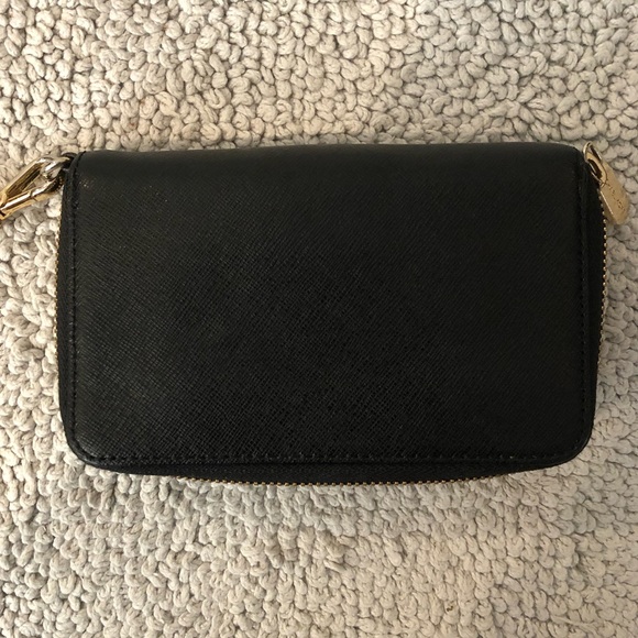 Michael Kors Wristlet/Wallet - Picture 10 of 10